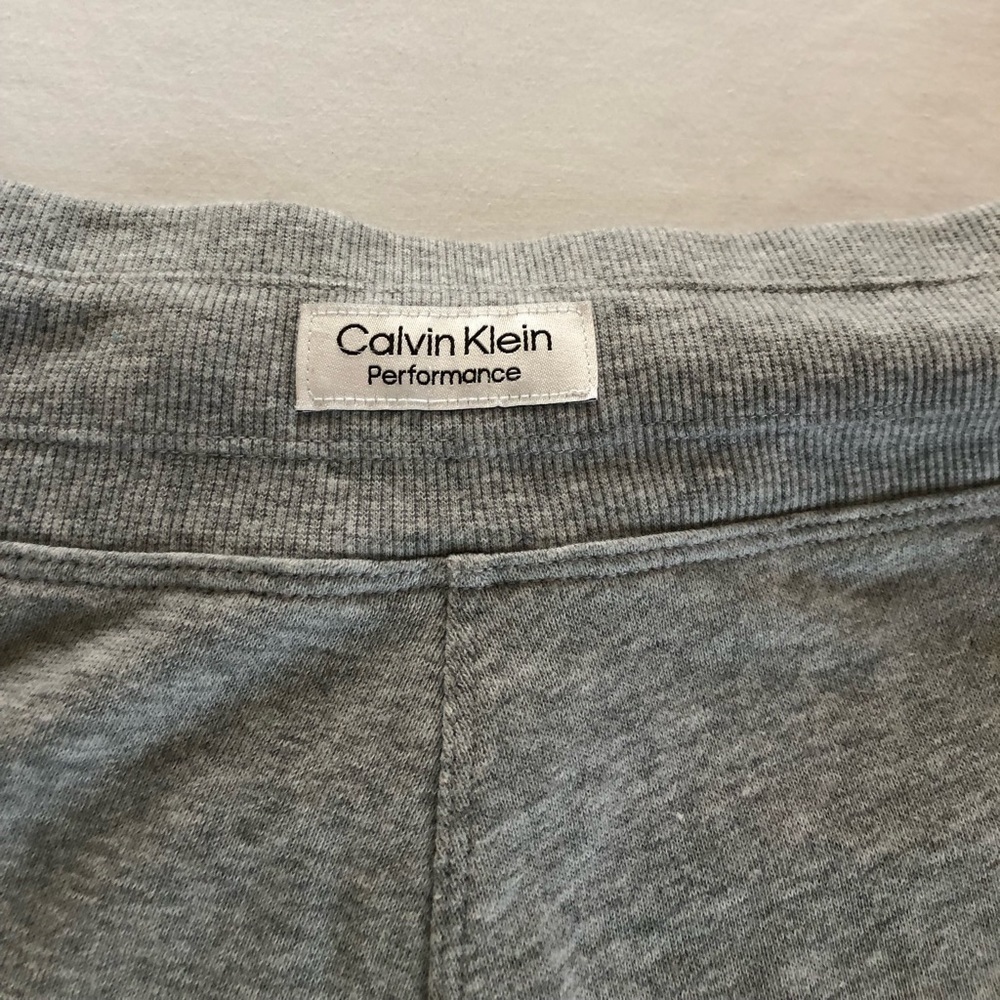 Calvin Klein Performance Shorts. Excellent Condition. - Picture 6 of 6